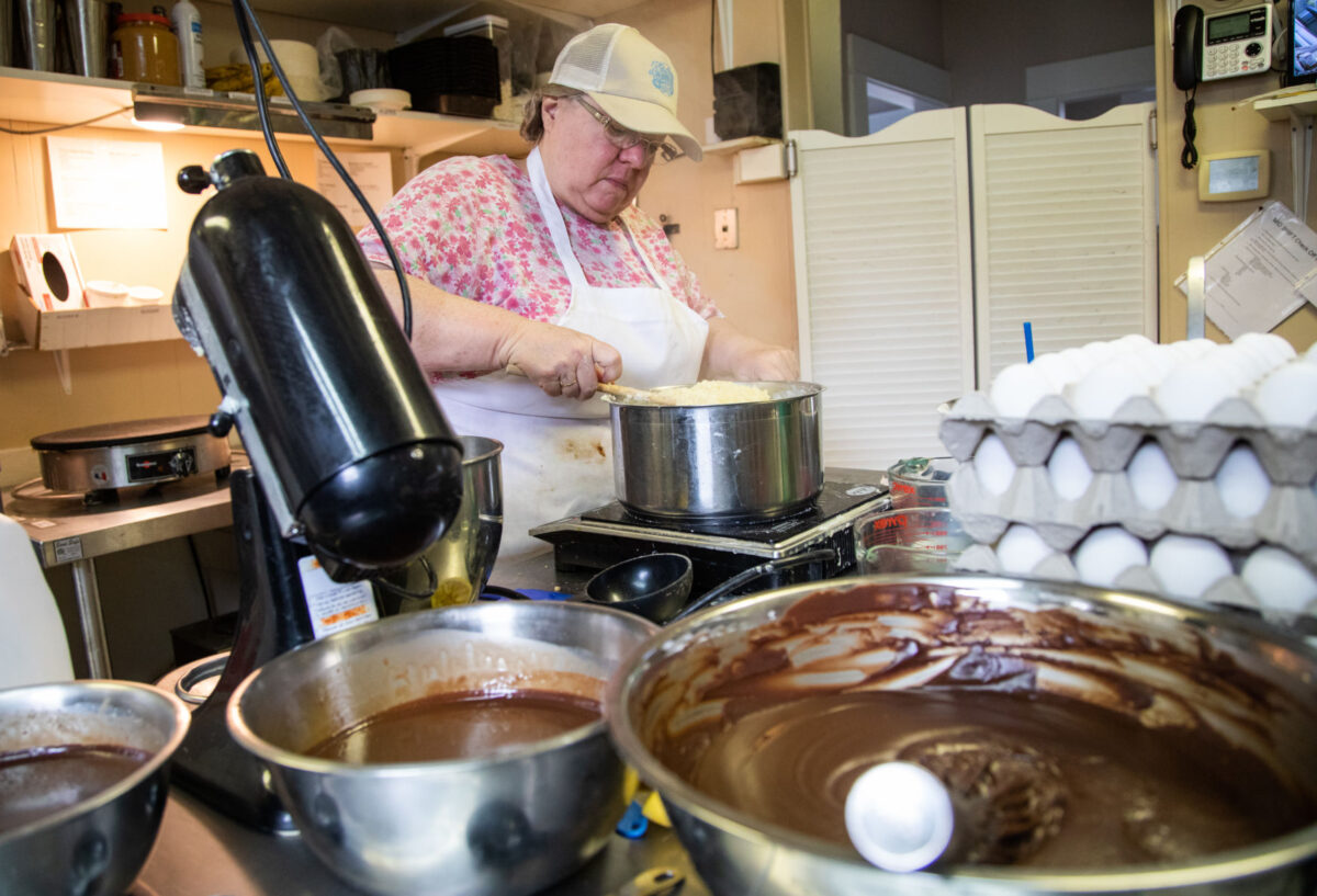 North Ogden’s Dessert Factory fills gap for crepes, eclairs, cookies